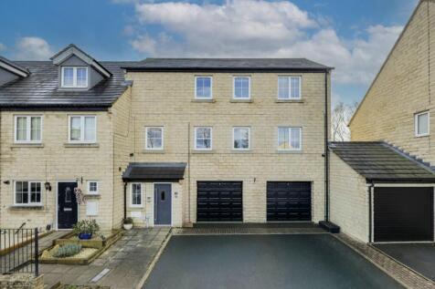 Far Highfield Close, Idle, Bradford, West Yorkshire, BD10