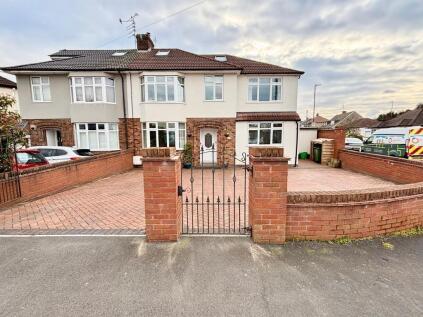 Four Acre Road, Downend, Bristol, BS16 6PE