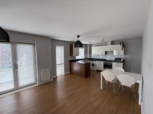 Open Plan Kitchen/Living Area