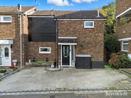 Royal Oak Drive, Wickford, SS11