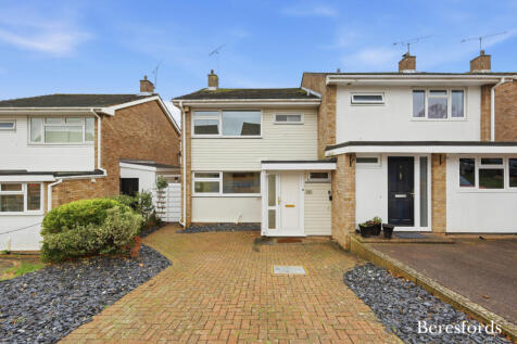 West Cloister, Billericay, CM11