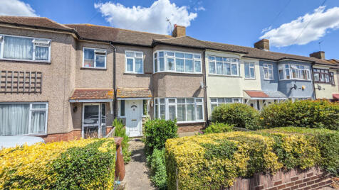 Fourth Avenue, Rush Green, RM7