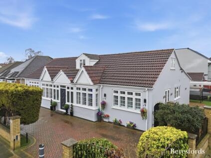 Orchard Avenue, Rainham, RM13