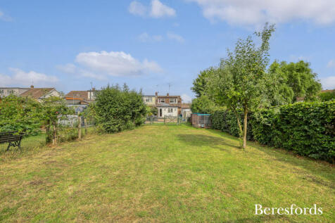 The Gardens, Doddinghurst, CM15