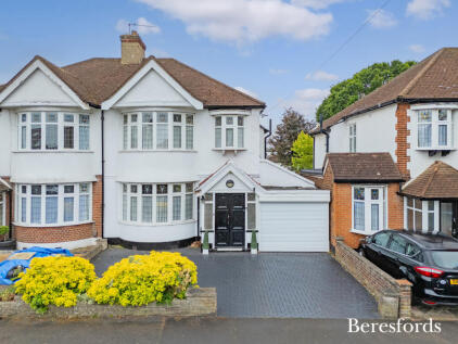 Gaynes Park Road, Upminster, RM14