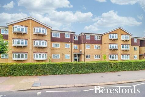 Hall Lane, Upminster, RM14