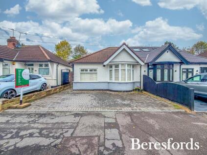 Howard Road, Upminster, RM14