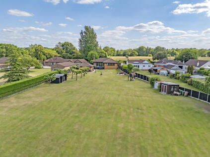 Days Lane, Pilgrims Hatch, CM15