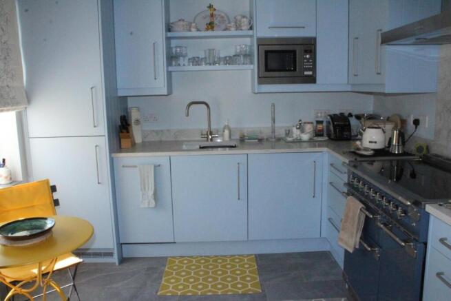 KITCHEN/BREAKFAST ROOM