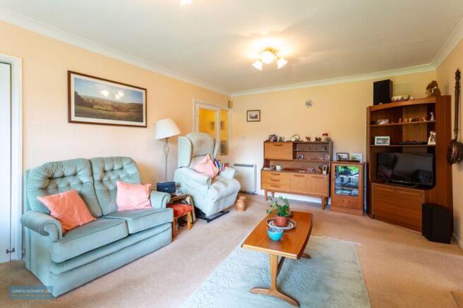 Sitting/Dining Room