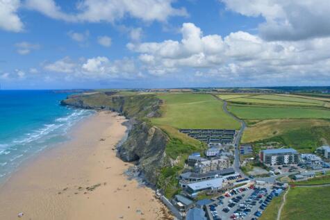 Waves, Watergate Bay, TR8