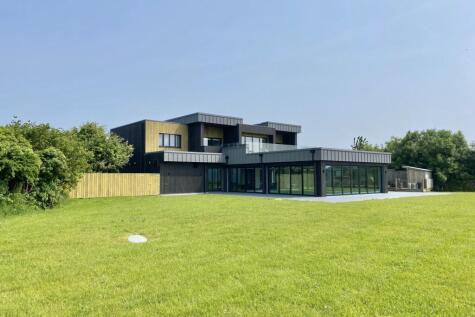 Sandylands, Egloshayle, PL27