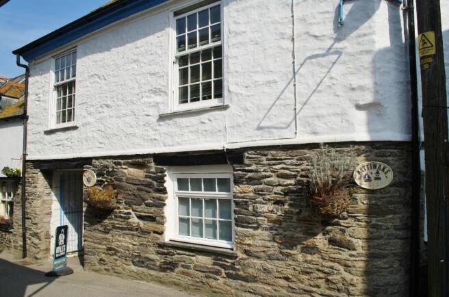 4 Bedroom Cottage For Sale In Middle Street Port Isaac Cornwall