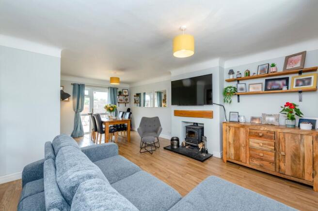 Living/dining room