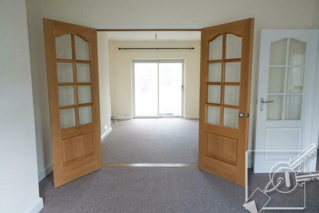 dining room into lounge