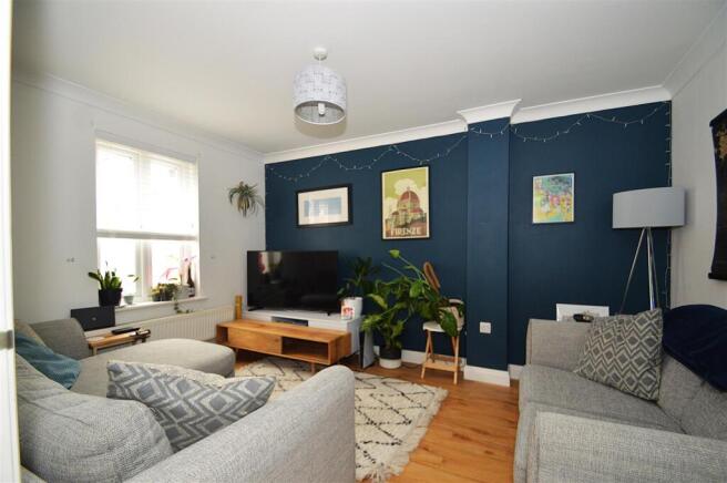 49 Trubshaw Close (1).JPG