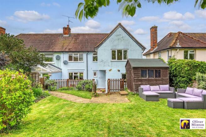 SUPERB REAR GARDEN