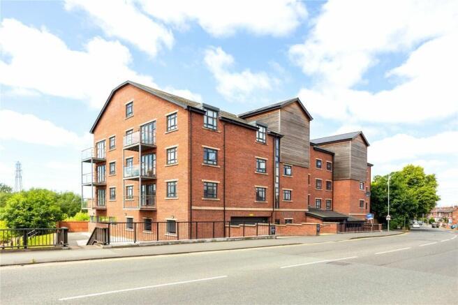 CESTRIA QUAYSIDE ...
