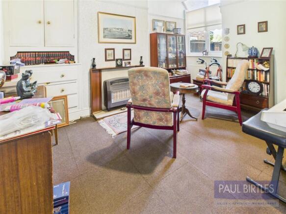 CAM04378G0-PR0134-STILL004.jpg