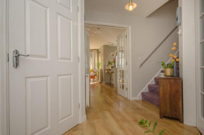 Entrance hall.jpg