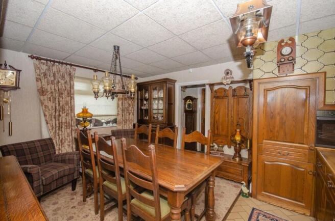 Kitchen-diner pic 3.jpg