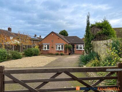 Farndon - 3 bedroom bungalow for sale