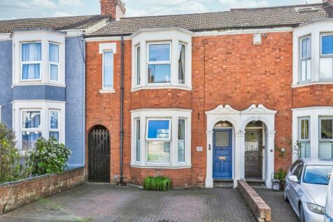 Knights Lane - 3 bedroom terraced house for sale