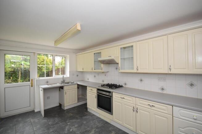 Kitchen 3.JPG