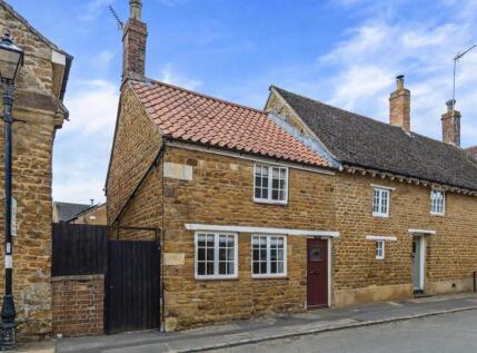High Street, Ecton, Northampton