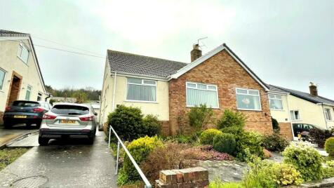 Colwyn Bay - 3 bedroom semi-detached bungalow for ...