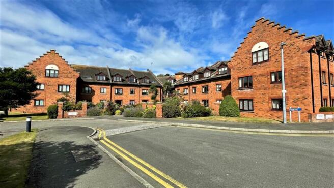 penrhyn court retain outside.jpg