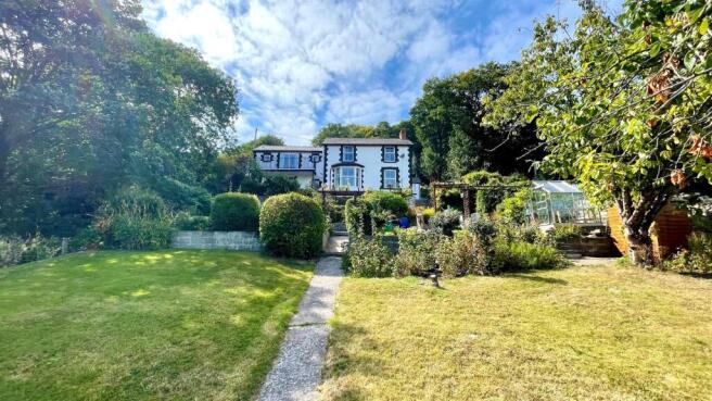 llangwstenin bryn eglwys.jpg