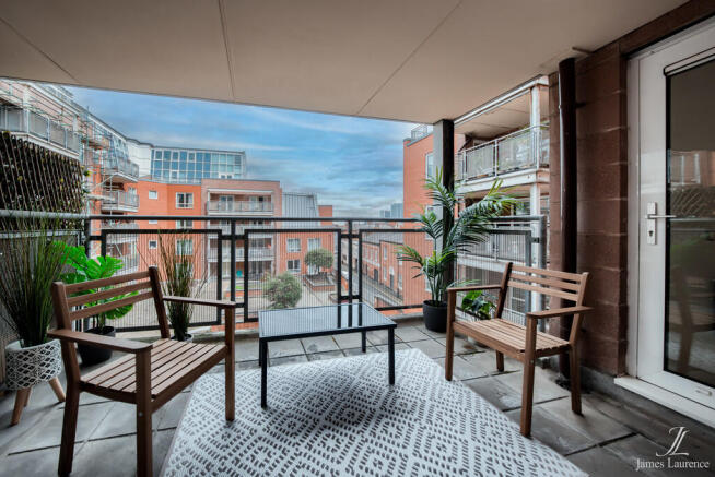 XT5A6635-HDR(3)-E...