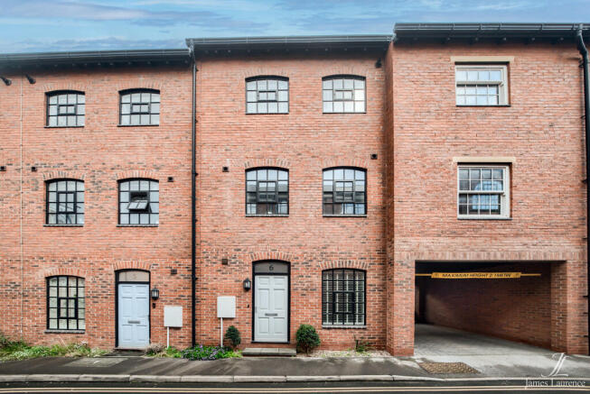 XH2A9364-HDR(3)-E...