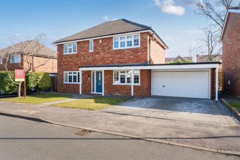 Dukes Wood, Crowthorne, Berkshire, RG45 6NF