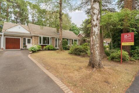 Parkway Crowthorne, Berkshire, RG45 6EW