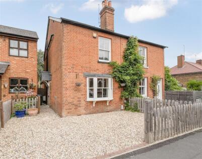 Upper Broadmoor Road, Crowthorne, Berkshire, RG45 7DH