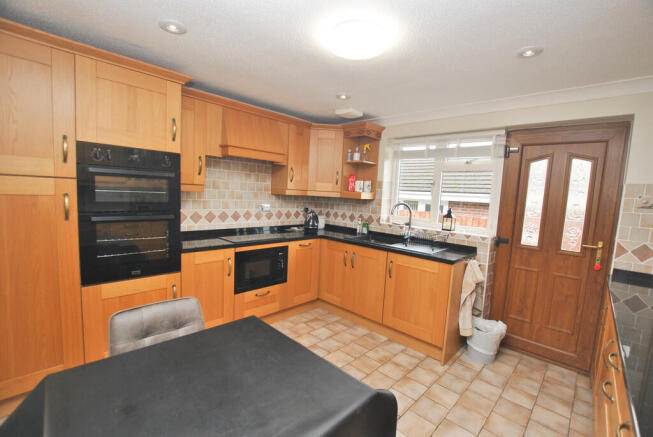 Kitchen2_edited