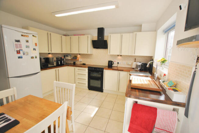 Kitchen2_edited