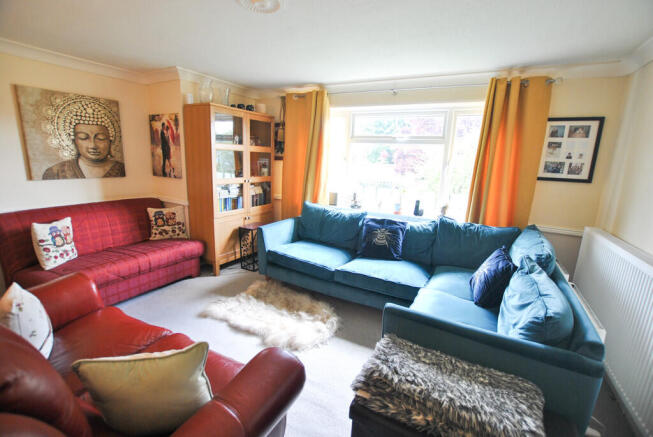 Lounge2_edited