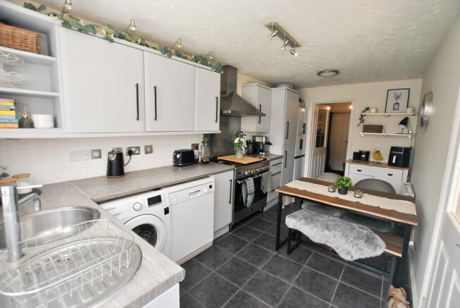Kitchen1_edited