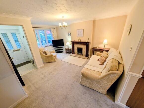 lounge - wide ang...