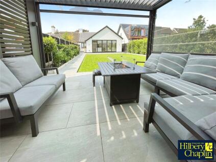 Walden Way, Hornchurch, RM11