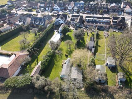 First Avenue, Hook End, Brentwood, Essex, CM15