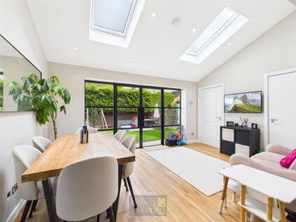 Brackens Drive, Warley, Brentwood, Essex, CM14