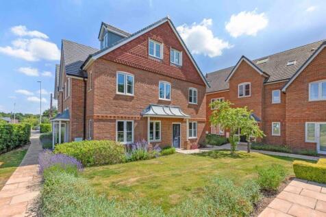 Amersham Road, Hazlemere, HP15