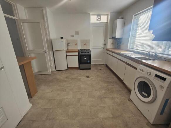 Kitchen 2