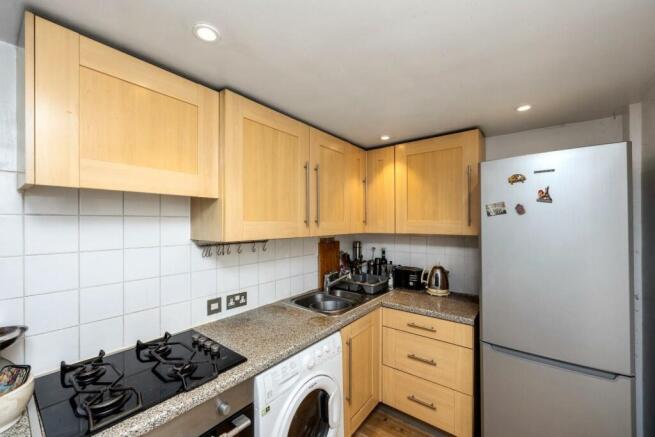 kitchen (2).JPG