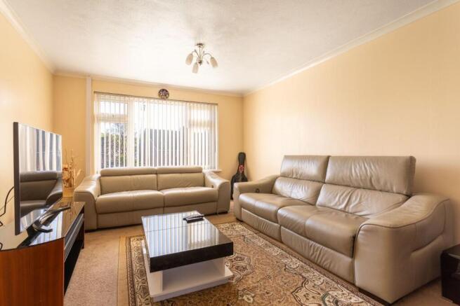 lounge area (2).jpg