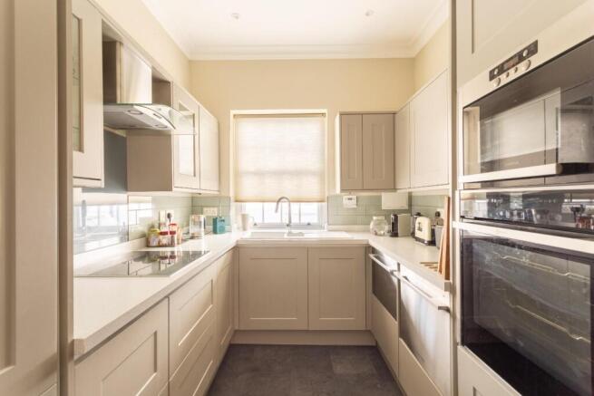 kitchen (1).jpg